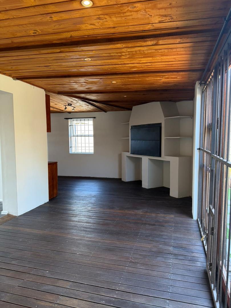 4 Bedroom Property for Sale in Milnerton Ridge Western Cape